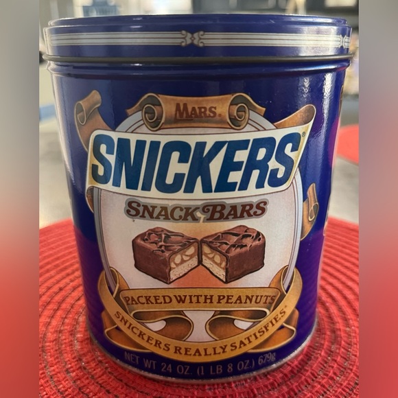 Snickers VINTAGE TINS🥫 - Picture 1 of 3
